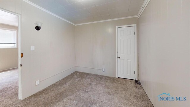 1534 Pinewood Ave, Toledo, OH 43607 - carpeted spare room with crown molding