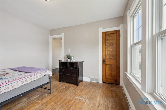 1285 Glenview Rd, Toledo, OH 43614 - bedroom with hardwood / wood-style flooring and baseboards