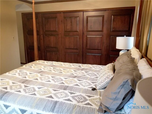 3704 Brookside Rd, Ottawa Hills, OH 43606 - bedroom with a closet