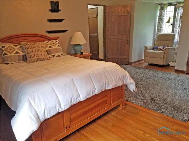 3704 Brookside Rd, Ottawa Hills, OH 43606 - bedroom with light wood finished floors