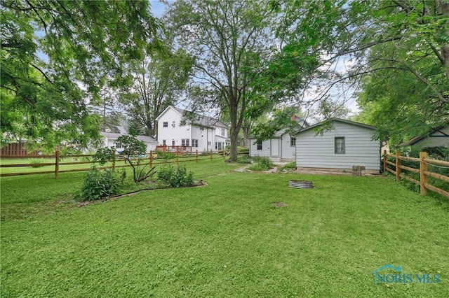 545 Wallace Ave, Bowling Green, OH 43402 - view of fenced backyard