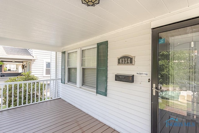 4334 Commonwealth Ave, Toledo, OH 43612 - view of porch