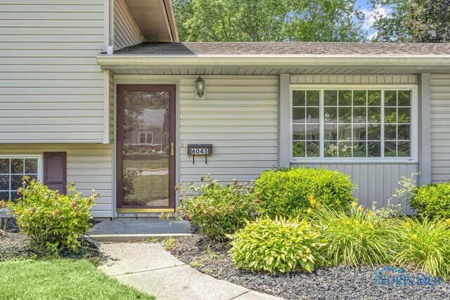 6045 Gregory Dr, Sylvania, OH 43560 - photo 3