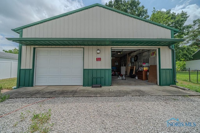138 Boone Ave, Marion, OH 43302 - view of detached garage