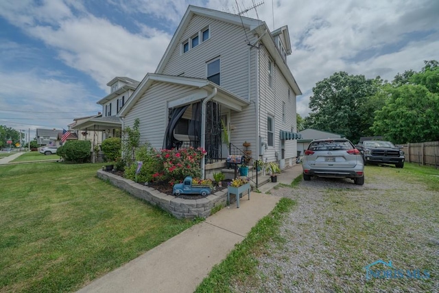 138 Boone Ave, Marion, OH 43302 - view of front of home with a front yard