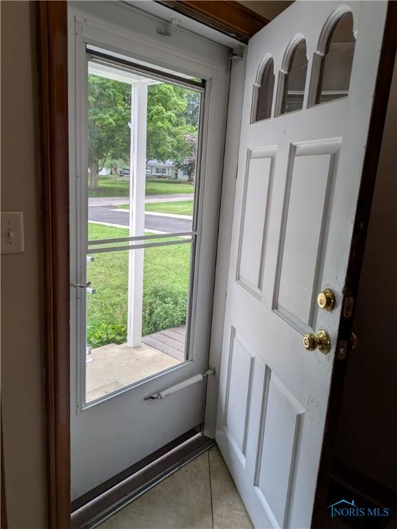 1006 Newdale Cir, Bryan, OH 43506 - photo 3