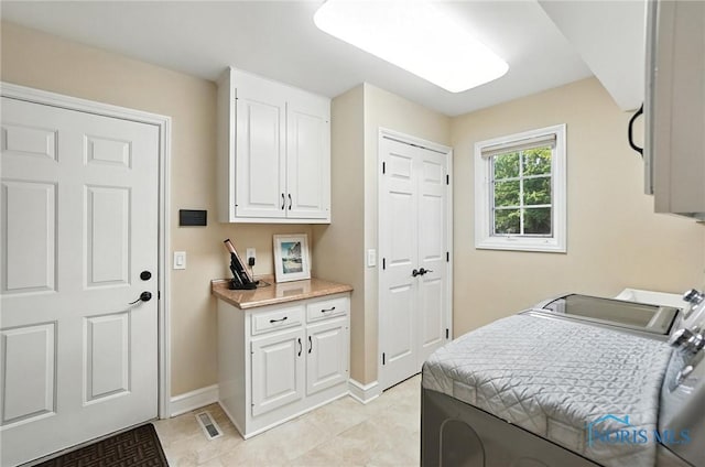 5576 N Citation Rd, Ottawa Hills, OH 43615 - bedroom featuring baseboards and light tile patterned floors