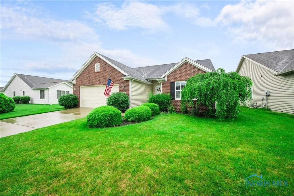 26305 Edgewater Dr, Perrysburg, OH 43551 - photo 1