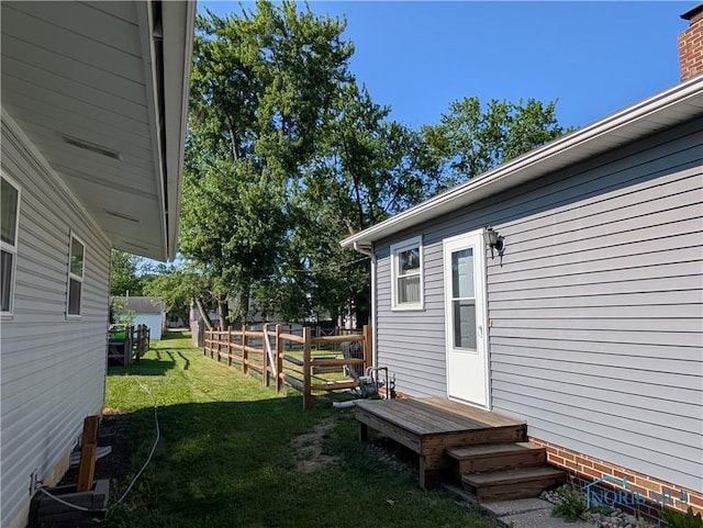 208 E Union St, Walbridge, OH 43465 - view of yard