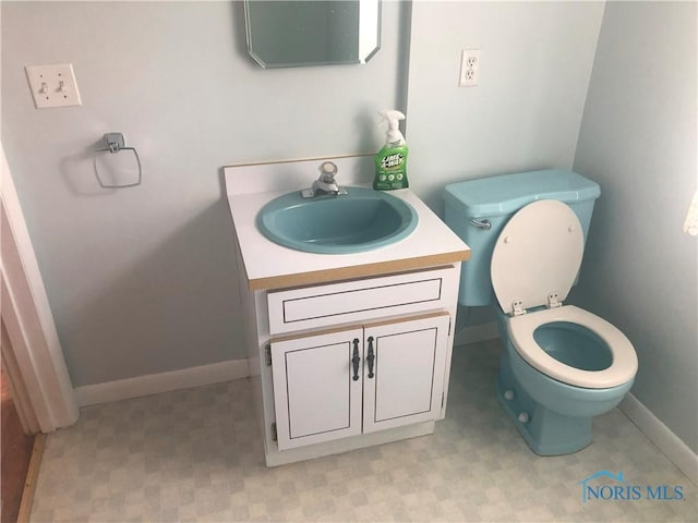 4815 298th St, Toledo, OH 43611 - bathroom with vanity and toilet