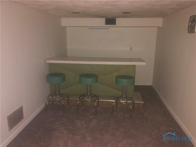 4815 298th St, Toledo, OH 43611 - bar area with carpet flooring and baseboards