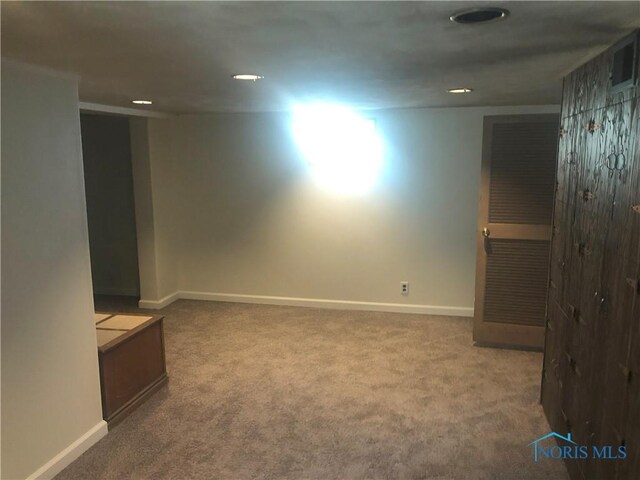 4815 298th St, Toledo, OH 43611 - carpeted spare room featuring baseboards and recessed lighting