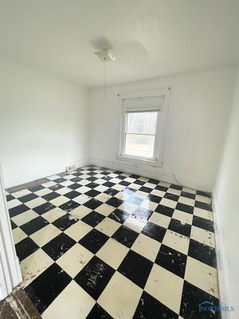 522 Oswald St, Toledo, OH 43605 - spare room with baseboards