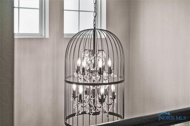 9258 Nate Ct, Sylvania, OH 43560 - detailed view of a chandelier