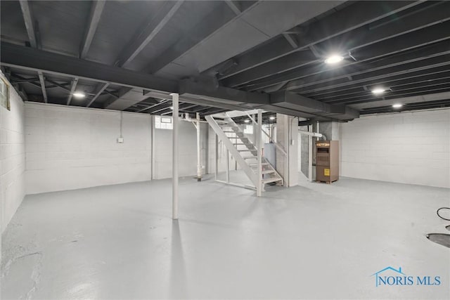 2713 Stateview Dr, Toledo, OH 43609 - below grade area with stairs and water heater