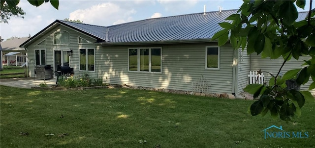 121 Scott Dr, Bryan, OH 43506 - photo 2