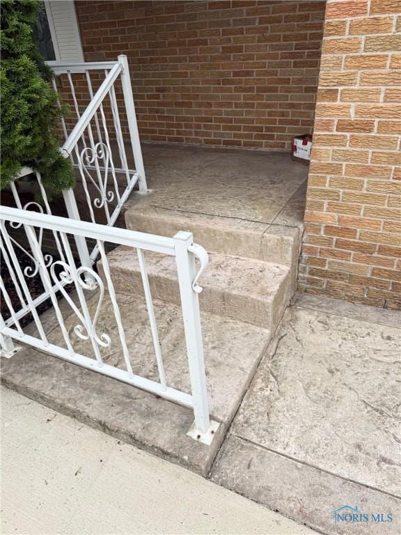 125 E Yates Ave, Findlay, OH 45840 - view of patio / terrace