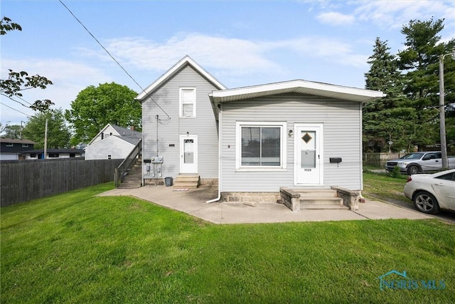 5520 N Summit St, Toledo, OH 43611 - rear view of property featuring entry steps