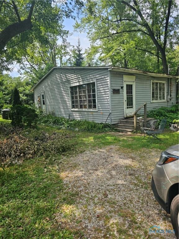 2427 Vaness Dr, Toledo, OH 43615 - photo 1