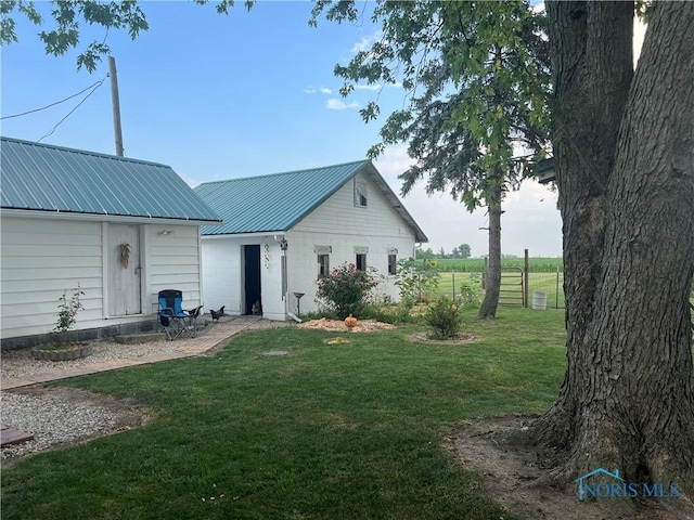 8872 Rd 87, Paulding, OH 45879 - view of front facade featuring a metal roof
