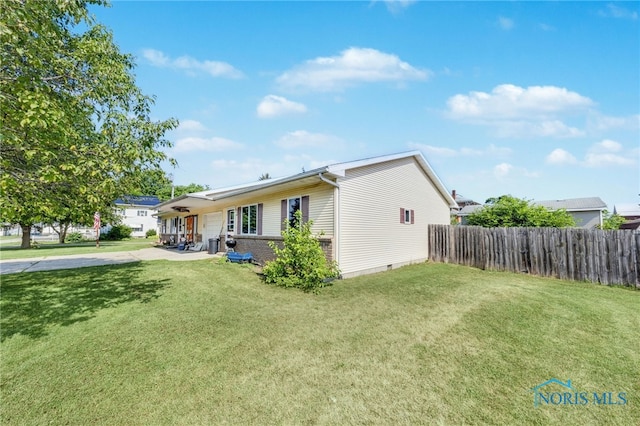 304 Fulton St, Fayette, OH 43521 - view of single story home