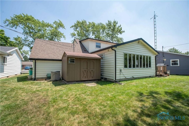 1025 Fort Dr, Bowling Green, OH 43402 - photo 32