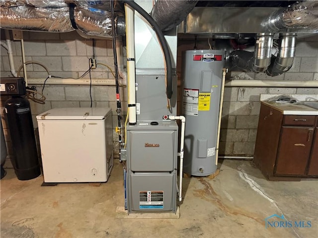 19445 Powers Rd, Defiance, OH 43512 - utilities with water heater