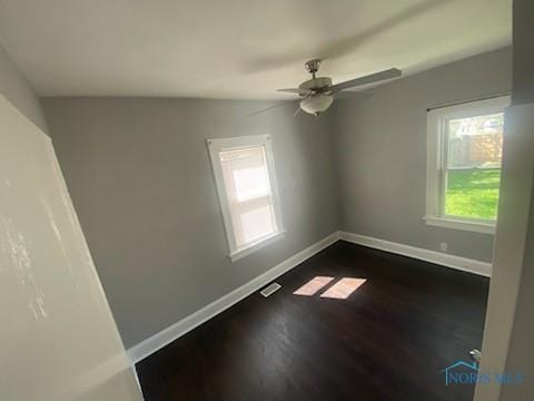 2106 Fairfax Rd, Toledo, OH 43613 - photo 21