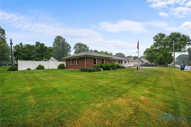 3605 W Laskey Rd, Toledo, OH 43623 - view of yard