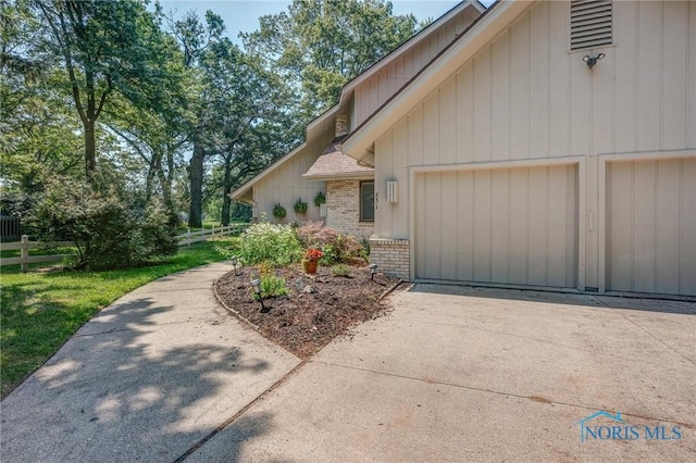 851 Country Club Dr, Bowling Green, OH 43402 - photo 2