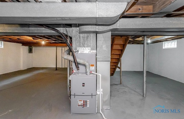 4308 Willis Blvd, Toledo, OH 43623 - below grade area featuring heating unit