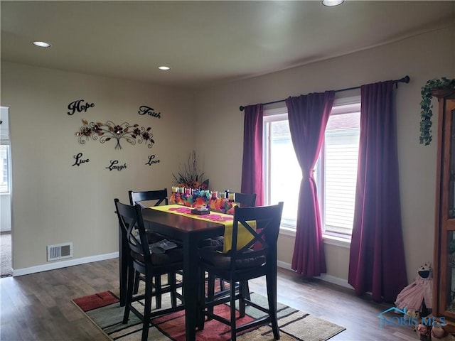 254 Fremont St, Elmore, OH 43416 - dining area with wood finished floors and recessed lighting