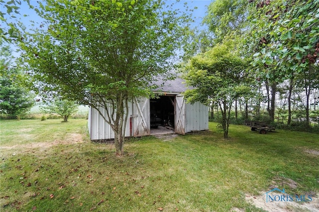 5660 Rd 180, Antwerp, OH 45813 - view of grassy yard featuring an outdoor structure