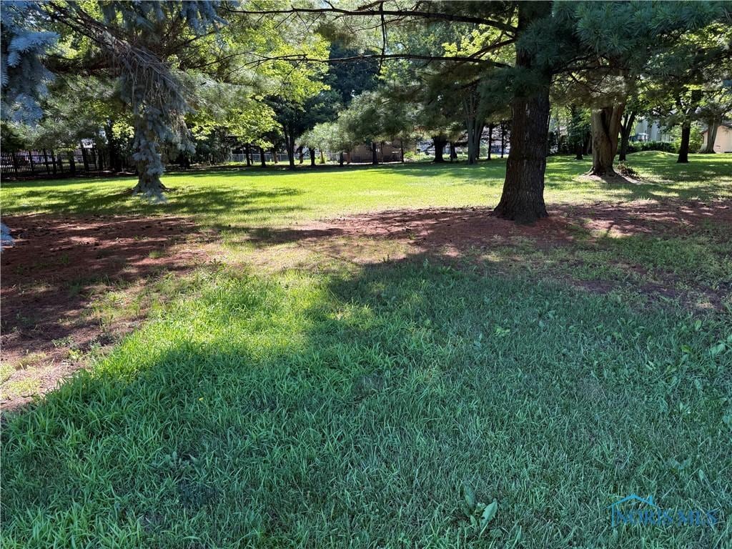 3046 N King Rd, Toledo, OH 43617