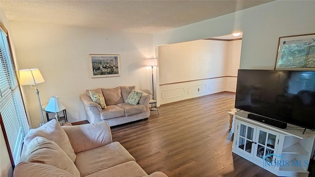 2359 Cheshire Woods Rd, Toledo, OH 43617 - living room with wood finished floors