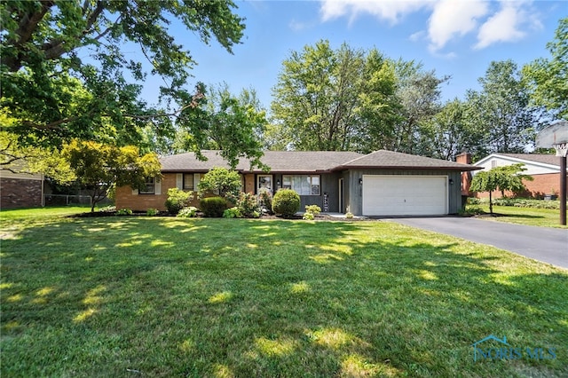 1819 Queenswood Dr, Findlay, OH 45840 - photo 1