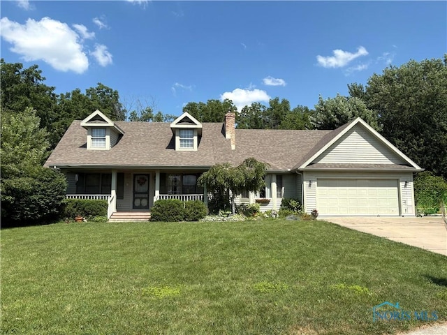 10086 Creekside Ct, Perrysburg, OH 43551 - new england style home featuring driveway, a garage, a chimney, and a front lawn