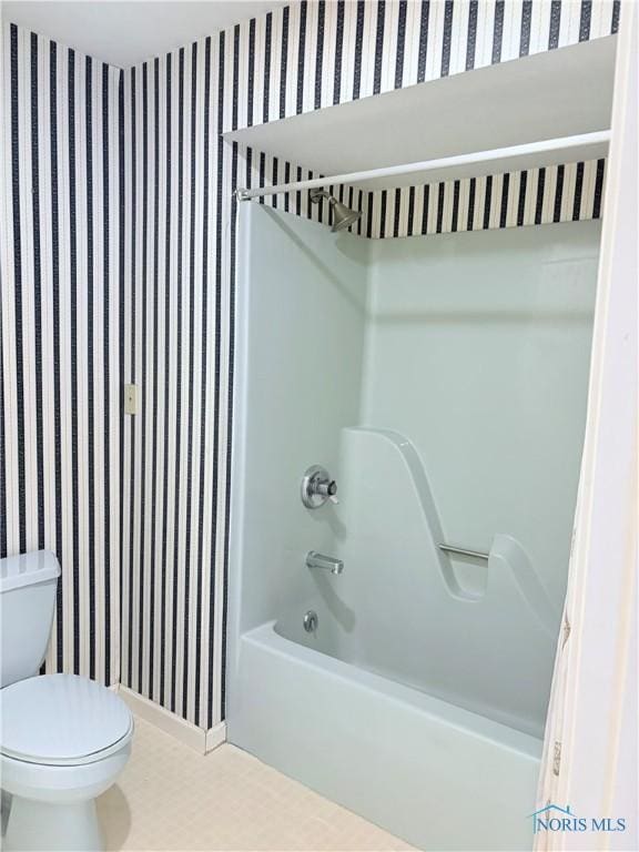 10086 Creekside Ct, Perrysburg, OH 43551 - photo 25