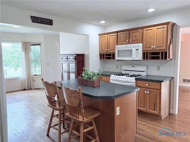10086 Creekside Ct, Perrysburg, OH 43551 - photo 2