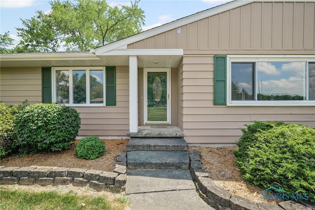 621 Bittersweet Dr, Findlay, OH 45840 - entrance to property