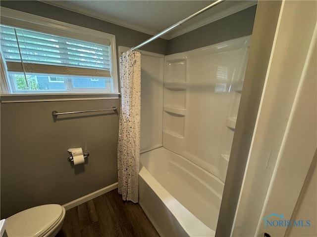 1712 Maumee Dr, Defiance, OH 43512 - bathroom with wood finished floors, shower / bath combo, and crown molding
