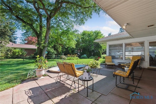 3468 Hughes Blvd, Toledo, OH 43606 - view of patio