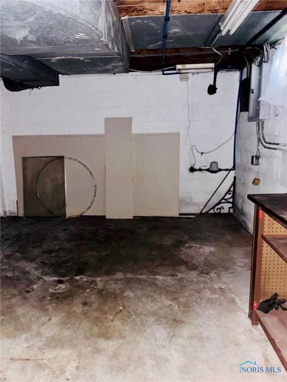 4136 Berwick Ave, Toledo, OH 43612 - unfinished basement with electric panel