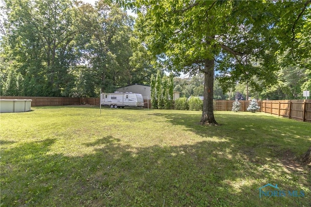 8411 Larch Rd, Toledo, OH 43617 - view of fenced backyard
