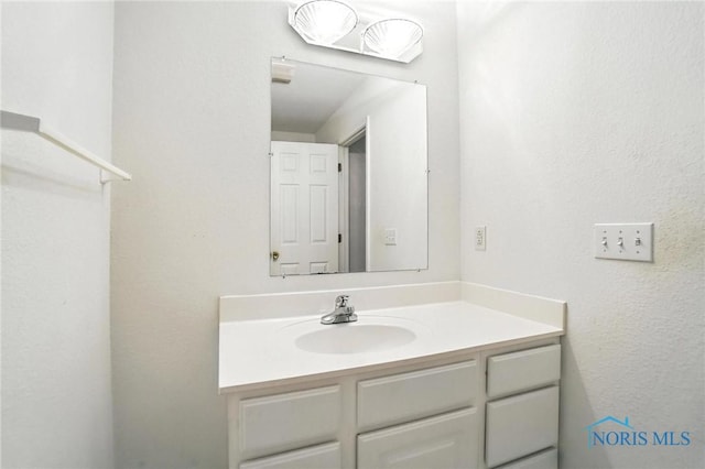 1939 Macomber St, Toledo, OH 43606 - bathroom featuring vanity