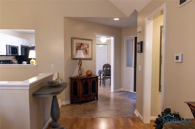 1533 Eaglebrook Rd Unit 1533, Toledo, OH 43615 - corridor featuring light wood-style floors and recessed lighting