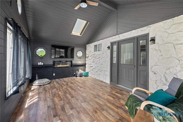 5201 Arbor Way, Sylvania, OH 43560 - sunroom featuring a skylight