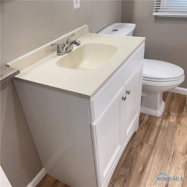 415 W Northgate Pkwy, Toledo, OH 43612 - bathroom featuring vanity and wood finished floors