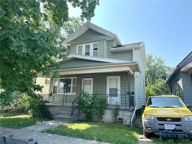540 E Central Ave, Toledo, OH 43608 - view of front of property featuring covered porch