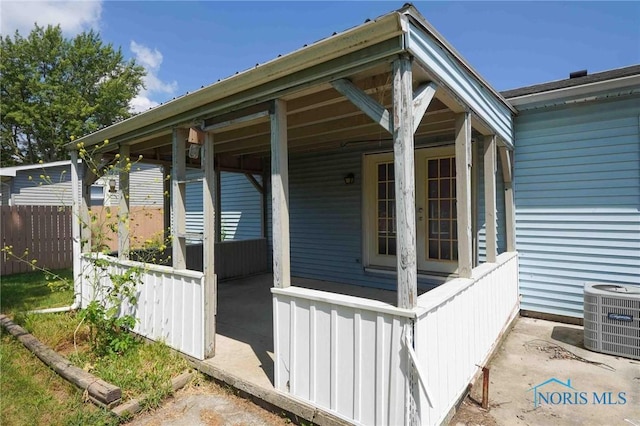 601 Edith Ave, Findlay, OH 45840 - view of side of property with a cooling unit